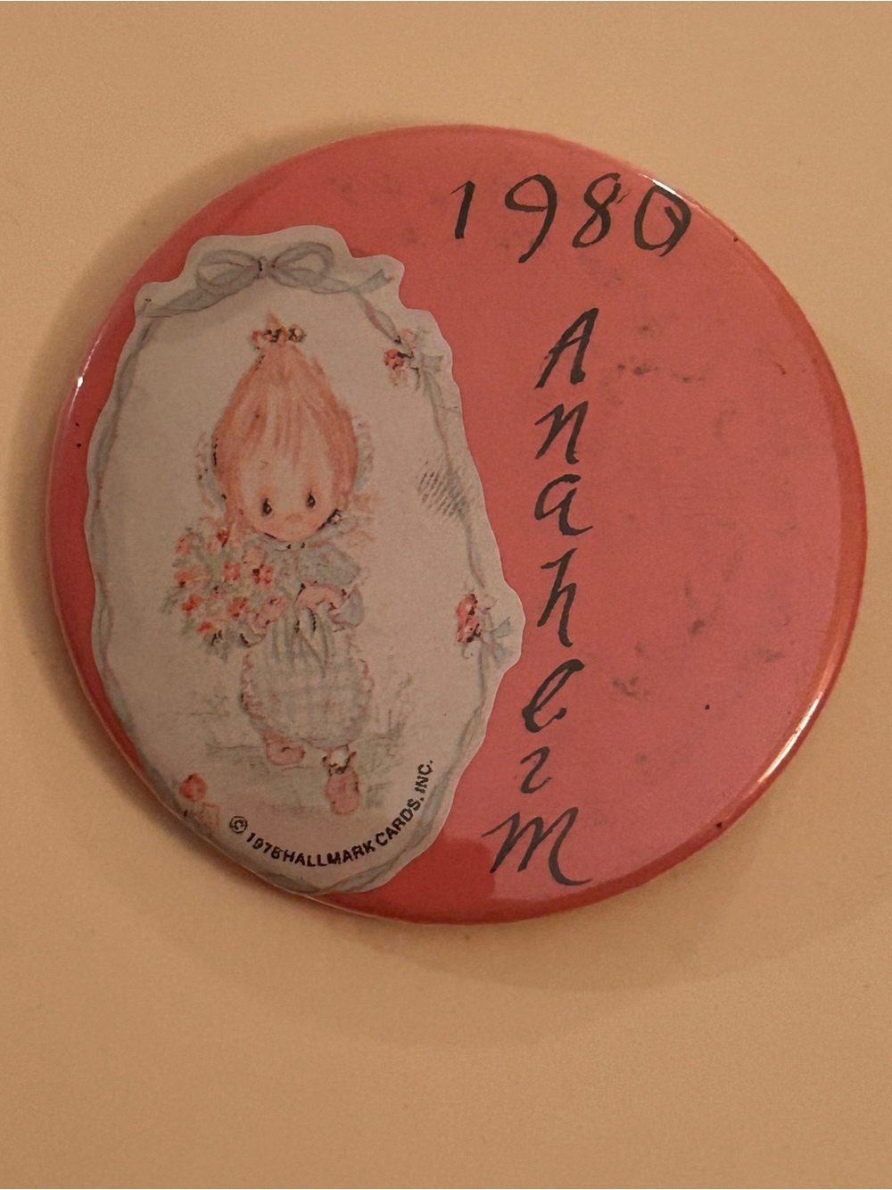 Rainbow Girls 1980 Anaheim California Grand Assembly Button Pin Badge
